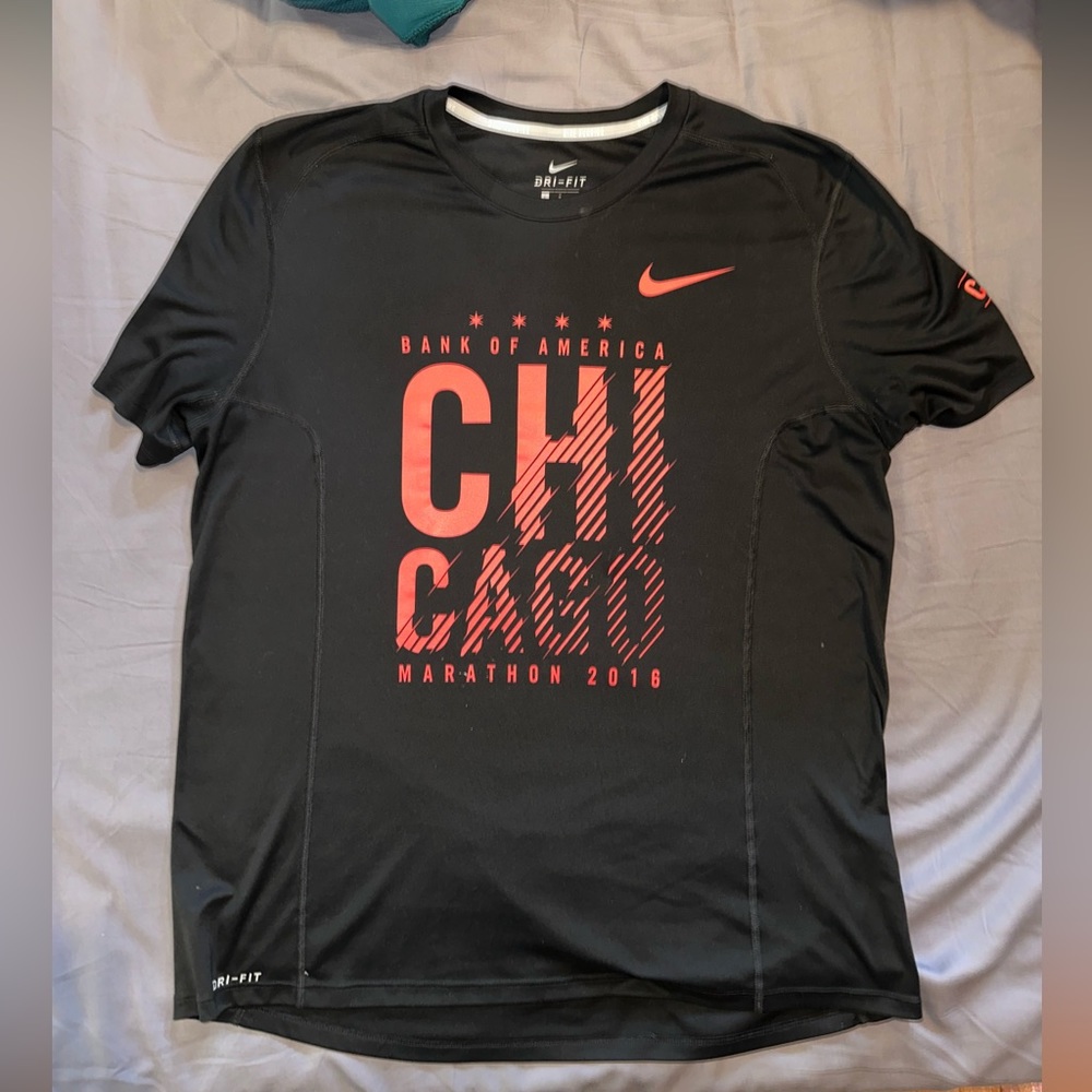 Nike Men’s Chicago Marathon 2016 Dri-Fit running shirt